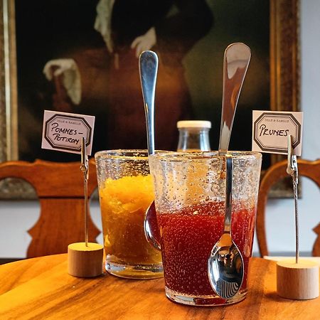 La Theresienne Pleines-Oeuvres Bagian luar foto