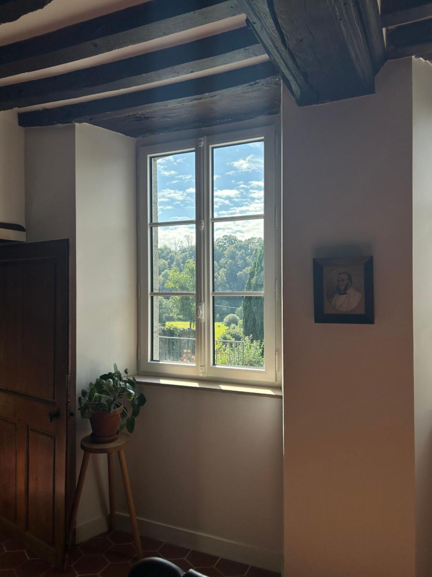 La Theresienne Pleines-Oeuvres Bagian luar foto