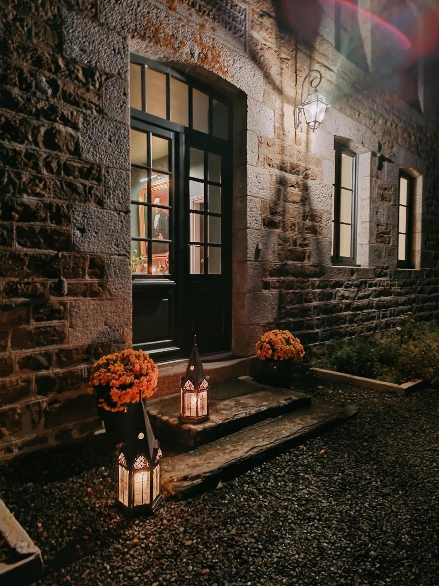 La Theresienne Pleines-Oeuvres Bagian luar foto